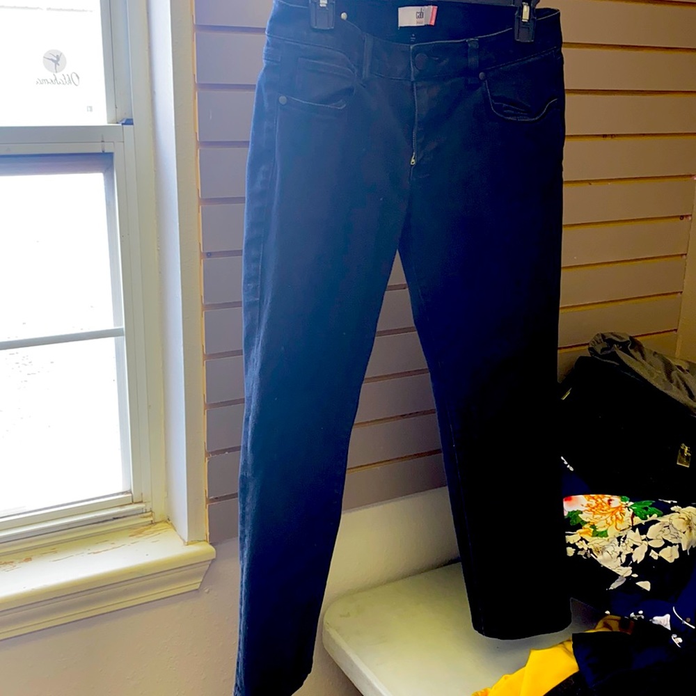 CABI brand “new crop” jeans straight leg